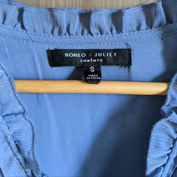 Feminine blue flowy dress - Picture 5 of 14